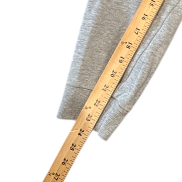 FILA’s  Gray Track Pants Jogger & Sweatshirt set Sz XS - Picture 8 of 11